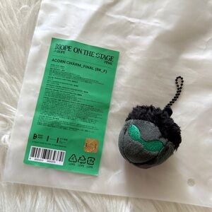 🆕 Hope on the Stage: The Final Acorn Charm